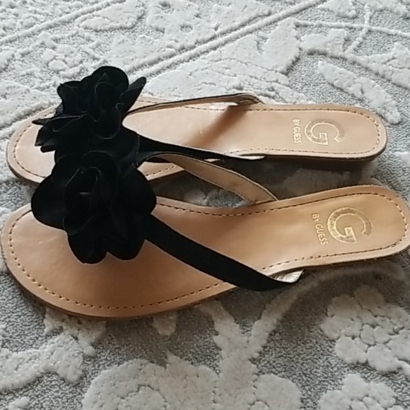 Guess Black Flower Sandals - Picture 3 of 5